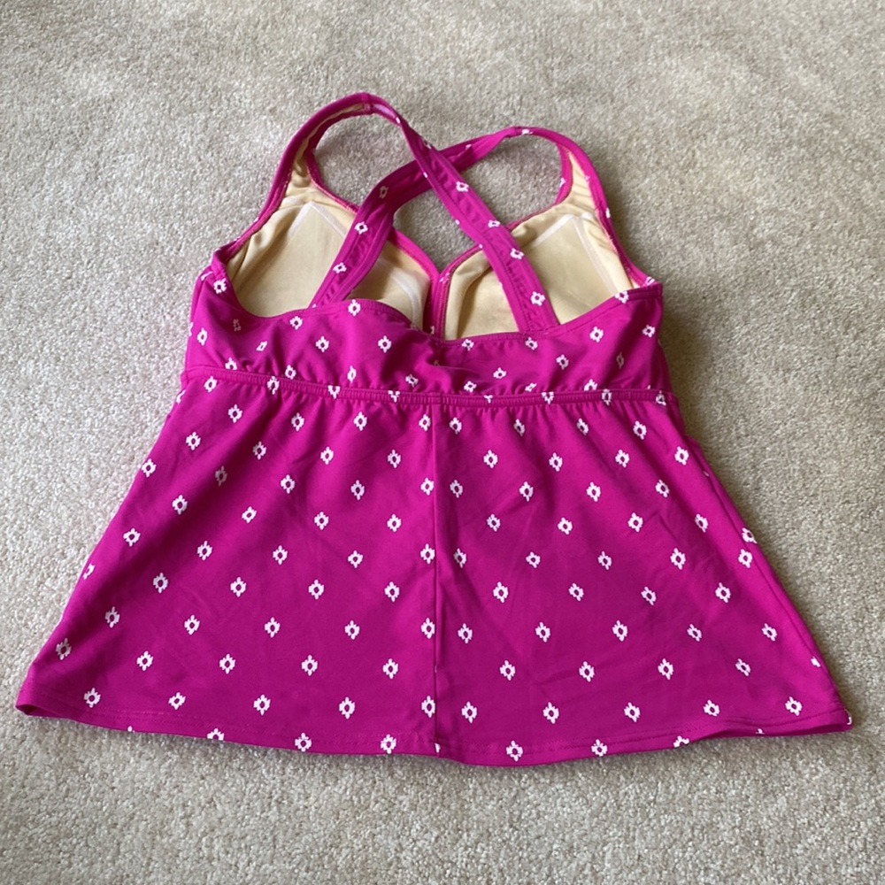 Lands’ End Tankini Top - Picture 6 of 6